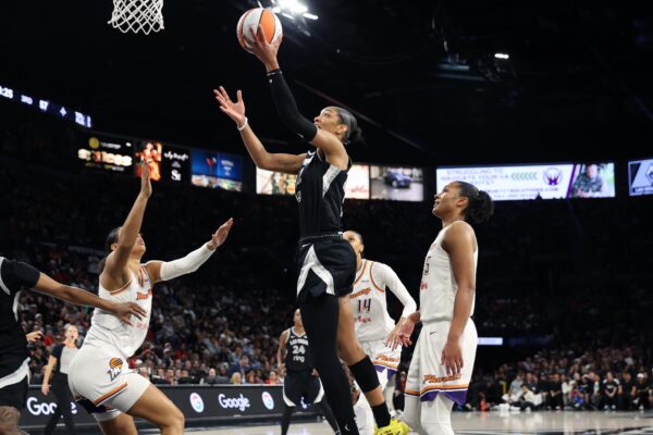 washington mystics edge chicago sky 101 93 in finale UoNp