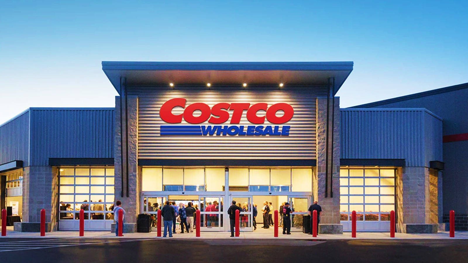 Why Costco Holiday Decor Rivals Crate & Barrel High-End Looks 4 Costco Holiday Decor Matte Finish Neutral Winter Living Room Styling