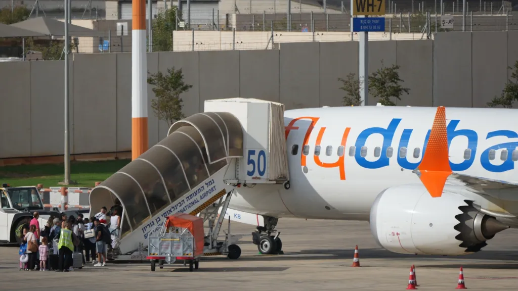 Flydubai Cockpit Attack Triggers Global Aviation Security Review 6 Flydubai Airplane Cockpit Aviation Security