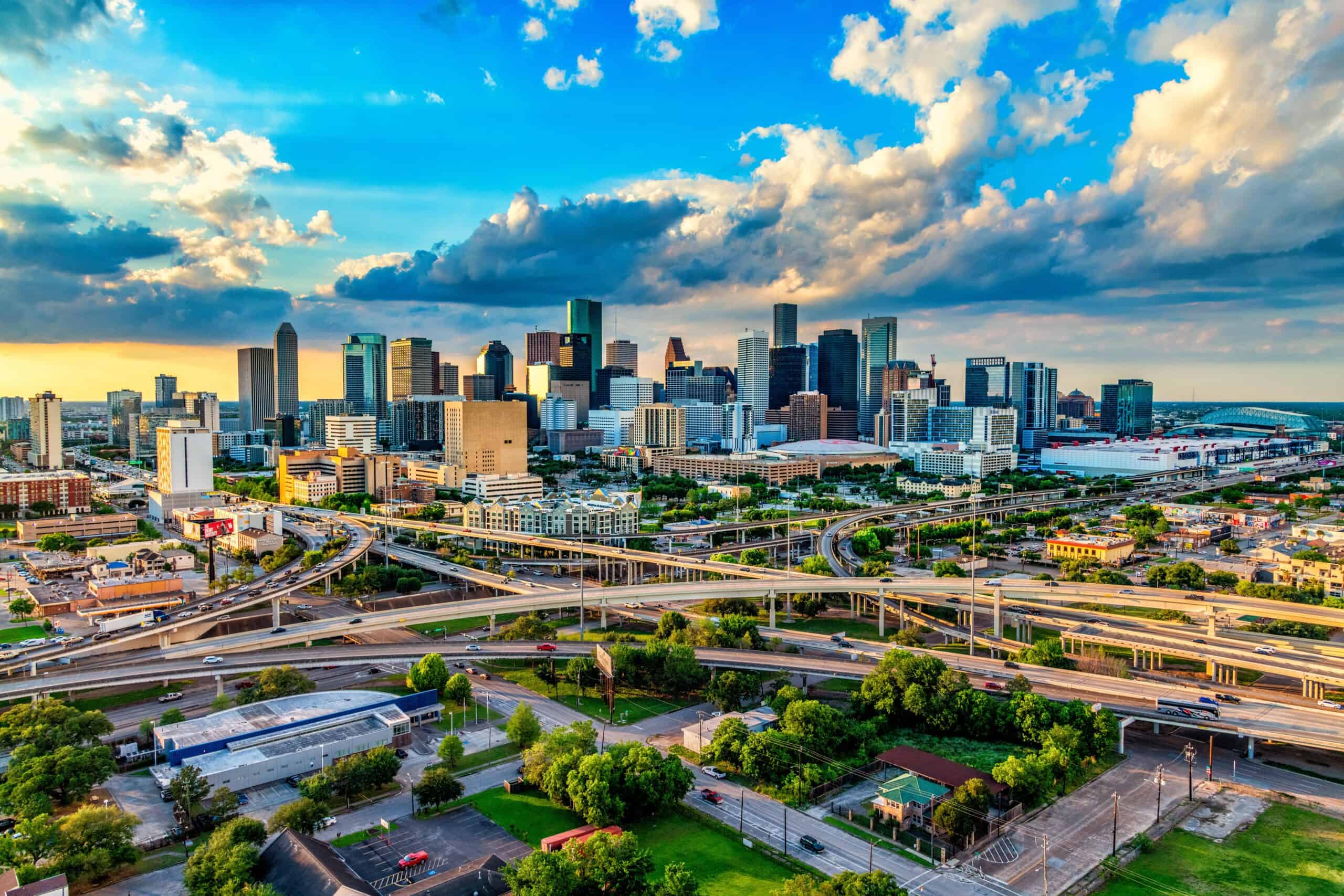 Houston Forecast: Dry Skies and Gradual Warming This Week 4 Houston Skyline Sunny Weather Urban Landscape