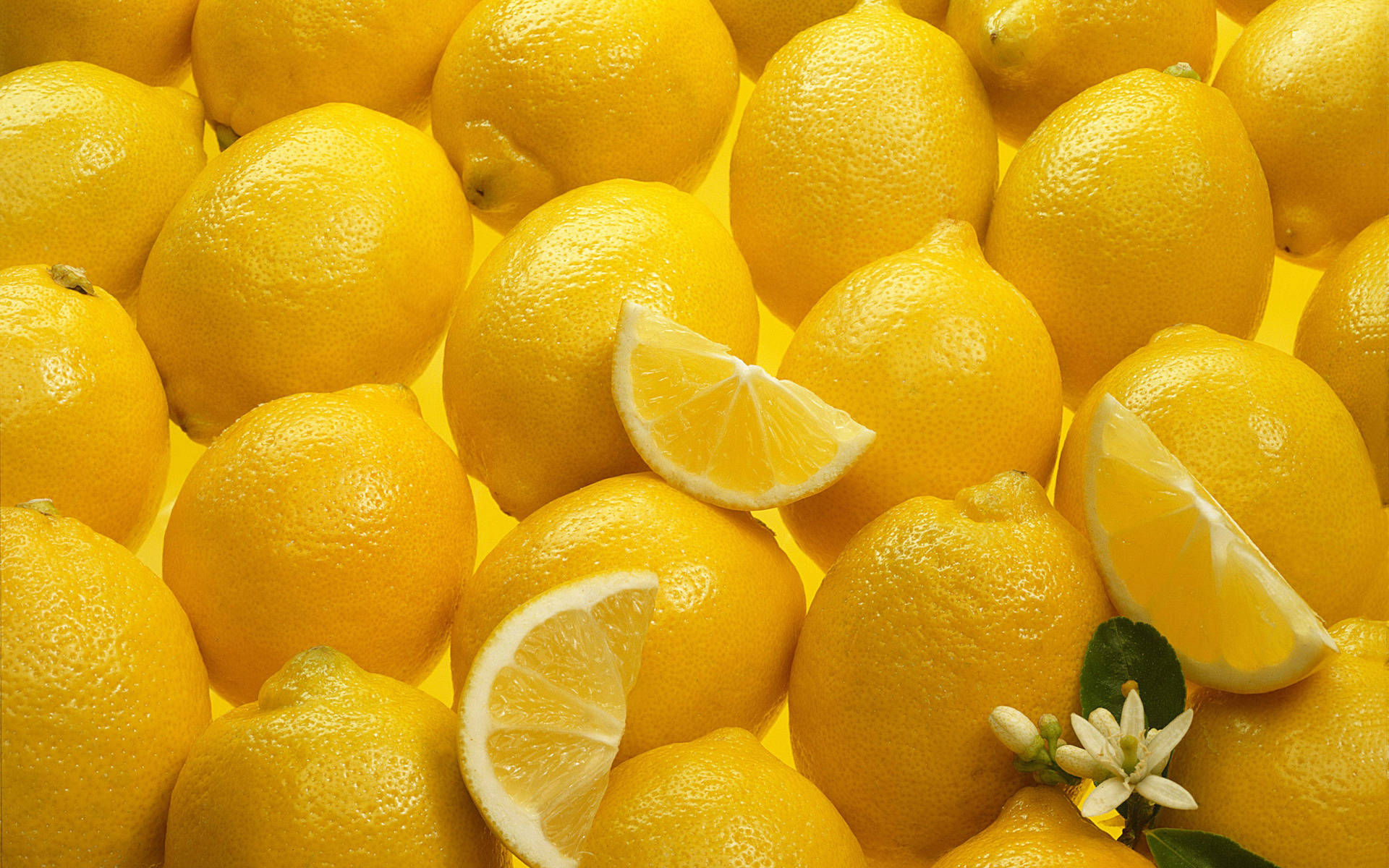 10 Clever Home Hacks Using Everyday British Pantry Staples 4 Lemon Vinegar Baking Soda Kitchen Cleaning Supplies