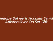 penelope spheeris accuses jennifer aniston over on set gift IB1T