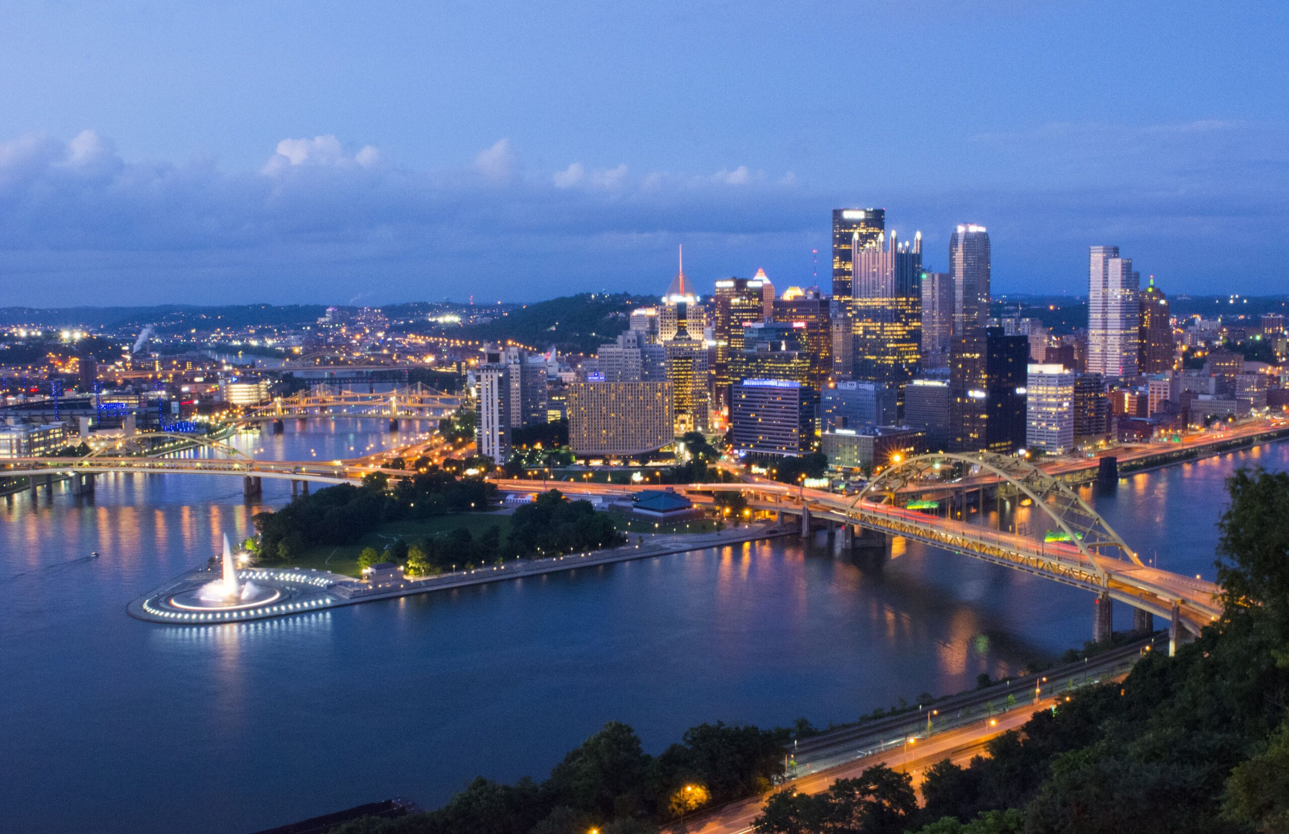 River Rescue Divers Save Man After Allegheny River Fall 4 Pittsburgh Allegheny River Rescue Divers Emergency Response