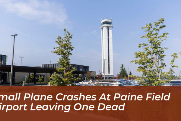 small plane crashes at paine field airport leaving one dead yEtv