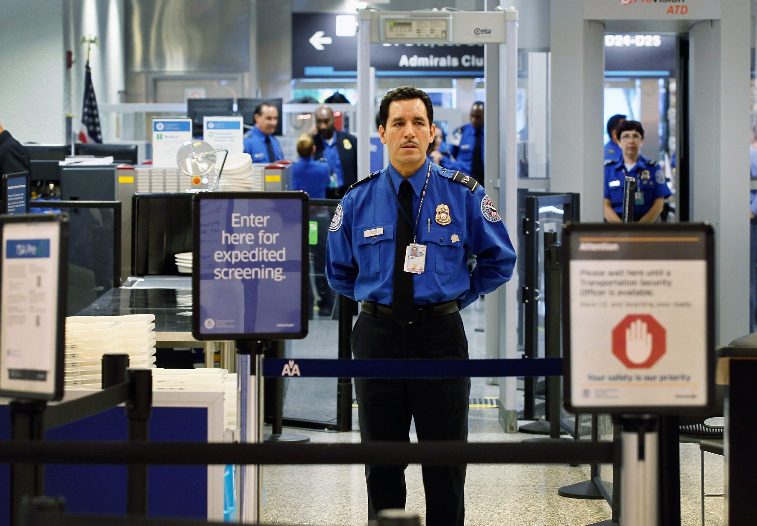TSA Scales Back Gateside PreCheck Program to 13 Airports 4 Tsa Airport Security Checkpoint Precheck Line