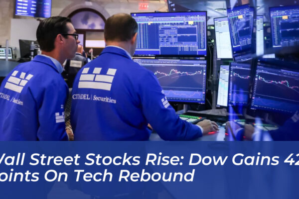 wall street stocks rise dow gains 423 points on tech rebound 5bLG
